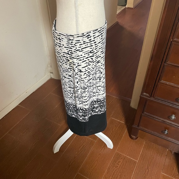Peter Nygard Stripe Pencil skirt knit elastic waist 8 spandex stretch colorblock - Picture 8 of 16